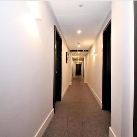 Rent Luxuri - Luxury 2 Bed Apartment Лестер Екстер'єр фото