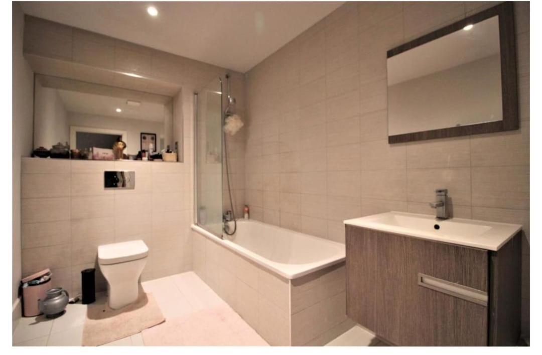 Rent Luxuri - Luxury 2 Bed Apartment Лестер Екстер'єр фото