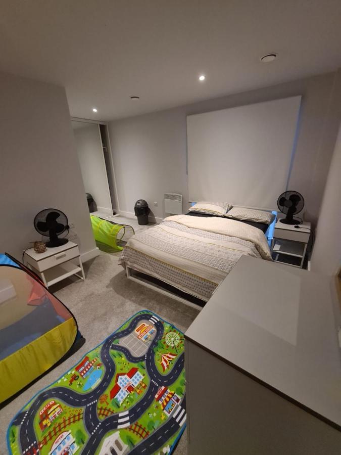 Rent Luxuri - Luxury 2 Bed Apartment Лестер Екстер'єр фото